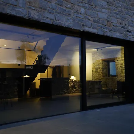 Les 3 Cubes Holiday home *